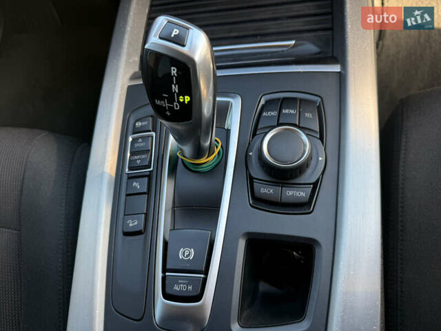 Сірий БМВ Х5, об'ємом двигуна 2.99 л та пробігом 131 тис. км за 27850 $, фото 25 на Automoto.ua