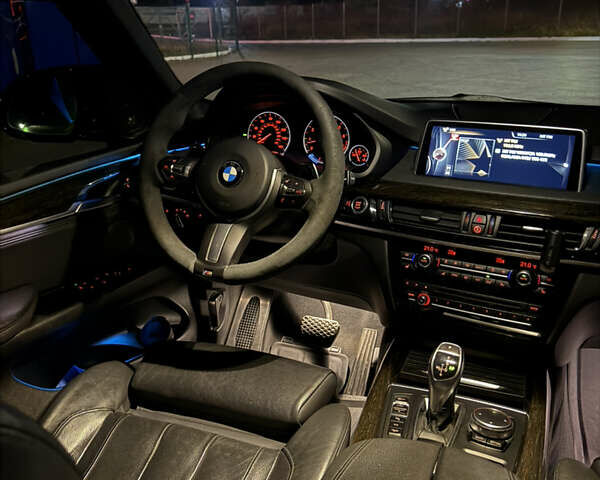 Серый БМВ Х5, объемом двигателя 2.98 л и пробегом 156 тыс. км за 30000 $, фото 13 на Automoto.ua