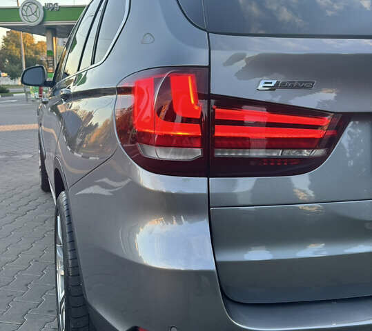 Серый БМВ Х5, объемом двигателя 2 л и пробегом 112 тыс. км за 25200 $, фото 14 на Automoto.ua