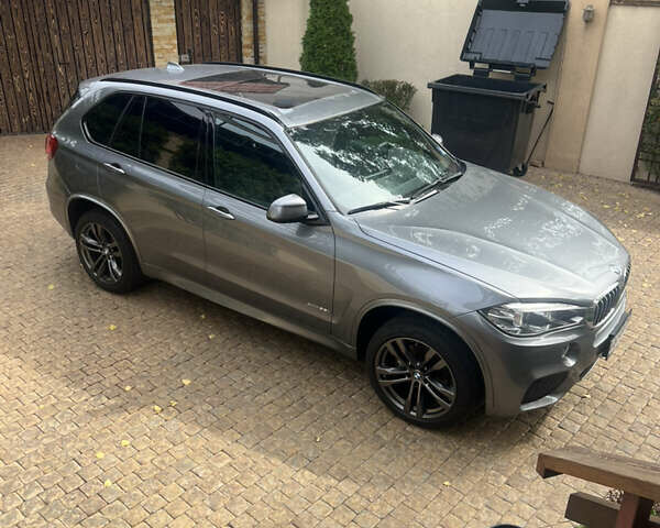 Серый БМВ Х5, объемом двигателя 2.98 л и пробегом 94 тыс. км за 29900 $, фото 1 на Automoto.ua