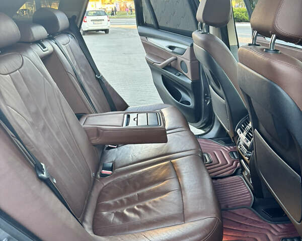 Серый БМВ Х5, объемом двигателя 2 л и пробегом 112 тыс. км за 25200 $, фото 23 на Automoto.ua