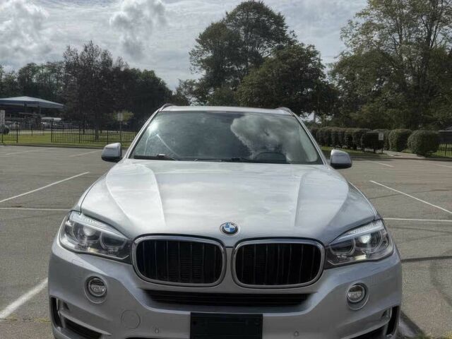 Сірий БМВ Х5, об'ємом двигуна 3 л та пробігом 72 тис. км за 11000 $, фото 1 на Automoto.ua