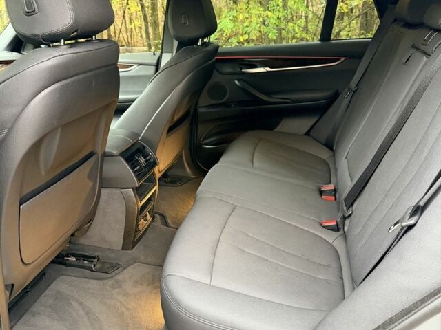 Серый БМВ Х5, объемом двигателя 3 л и пробегом 105 тыс. км за 24000 $, фото 7 на Automoto.ua