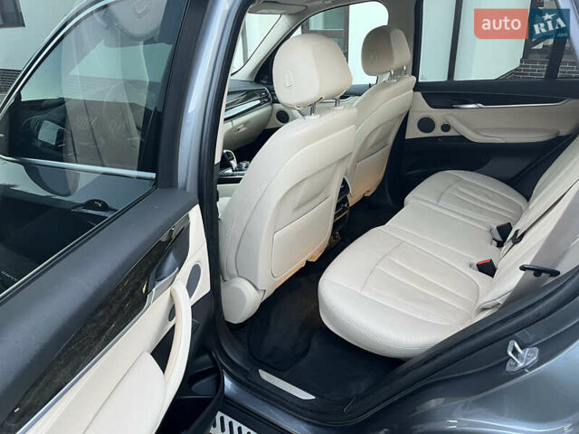 Сірий БМВ Х5, об'ємом двигуна 2.98 л та пробігом 146 тис. км за 25500 $, фото 8 на Automoto.ua