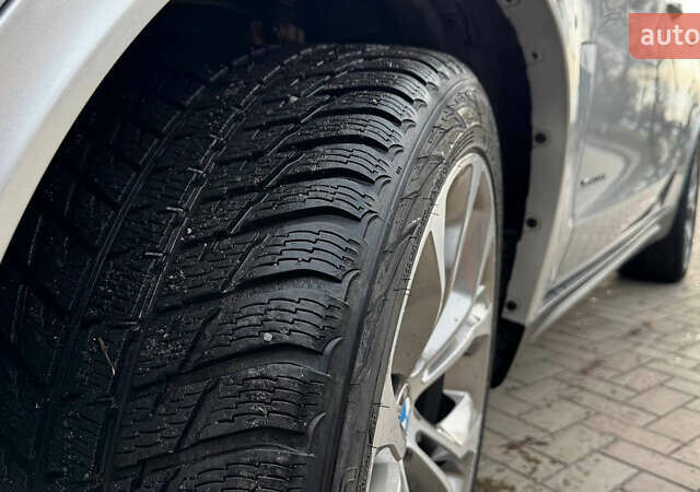 Сірий БМВ Х5, об'ємом двигуна 2.98 л та пробігом 191 тис. км за 26000 $, фото 2 на Automoto.ua