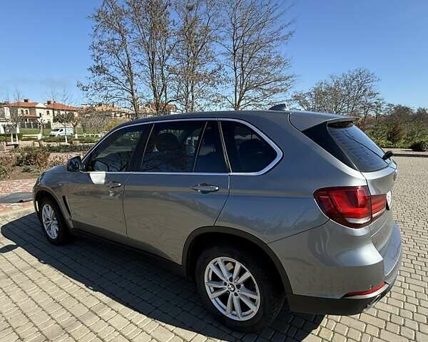 Серый БМВ Х5, объемом двигателя 2 л и пробегом 165 тыс. км за 27500 $, фото 12 на Automoto.ua