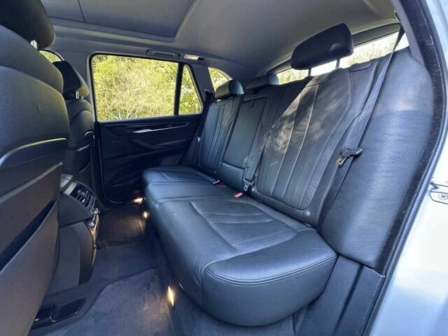 Сірий БМВ Х5, об'ємом двигуна 3 л та пробігом 74 тис. км за 18600 $, фото 11 на Automoto.ua