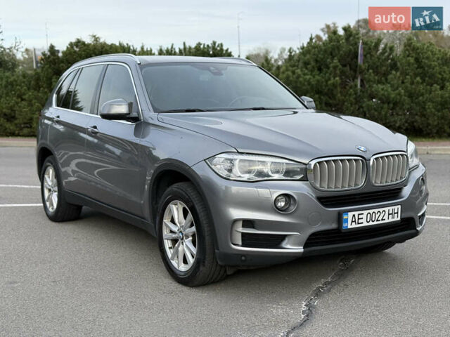 Серый БМВ Х5, объемом двигателя 2 л и пробегом 243 тыс. км за 27000 $, фото 7 на Automoto.ua