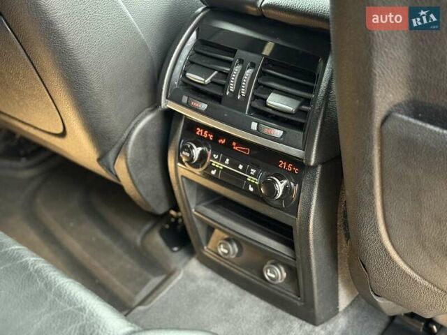 Сірий БМВ Х5, об'ємом двигуна 2.98 л та пробігом 140 тис. км за 27500 $, фото 26 на Automoto.ua