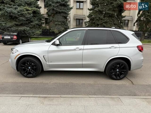 Сірий БМВ Х5, об'ємом двигуна 2.98 л та пробігом 140 тис. км за 27500 $, фото 8 на Automoto.ua