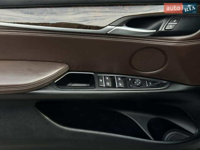 Серый БМВ Х5, объемом двигателя 3 л и пробегом 305 тыс. км за 18990 $, фото 36 на Automoto.ua