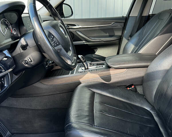 Сірий БМВ Х5, об'ємом двигуна 2.99 л та пробігом 193 тис. км за 27500 $, фото 21 на Automoto.ua