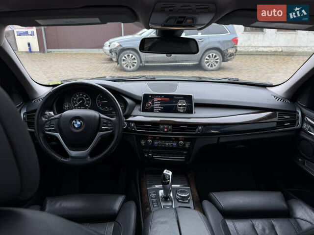 Серый БМВ Х5, объемом двигателя 3 л и пробегом 220 тыс. км за 25300 $, фото 76 на Automoto.ua