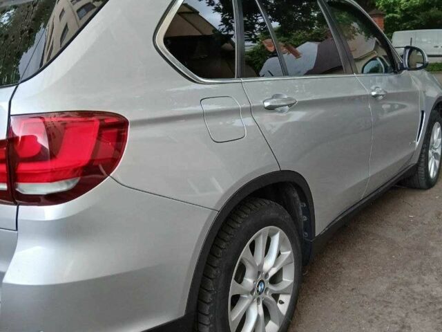 Серый БМВ Х5, объемом двигателя 2 л и пробегом 190 тыс. км за 25900 $, фото 8 на Automoto.ua