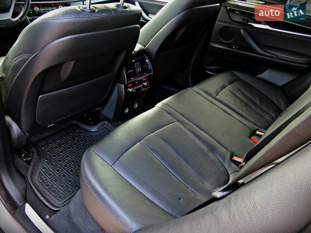 Сірий БМВ Х5, об'ємом двигуна 2 л та пробігом 160 тис. км за 27800 $, фото 18 на Automoto.ua