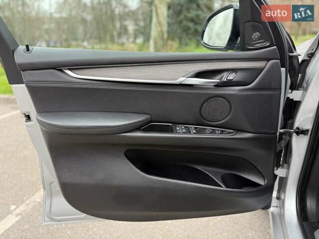 Сірий БМВ Х5, об'ємом двигуна 2.98 л та пробігом 140 тис. км за 27500 $, фото 21 на Automoto.ua