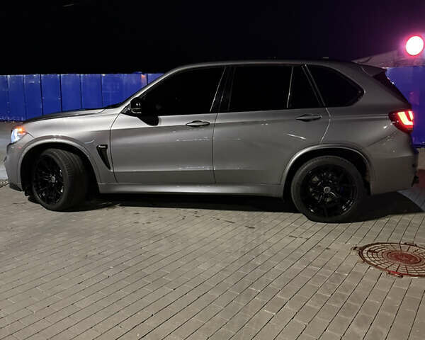 Серый БМВ Х5, объемом двигателя 2.98 л и пробегом 156 тыс. км за 30000 $, фото 6 на Automoto.ua