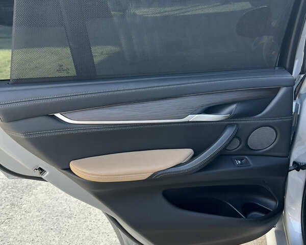 Серый БМВ Х5, объемом двигателя 2.98 л и пробегом 110 тыс. км за 34500 $, фото 12 на Automoto.ua