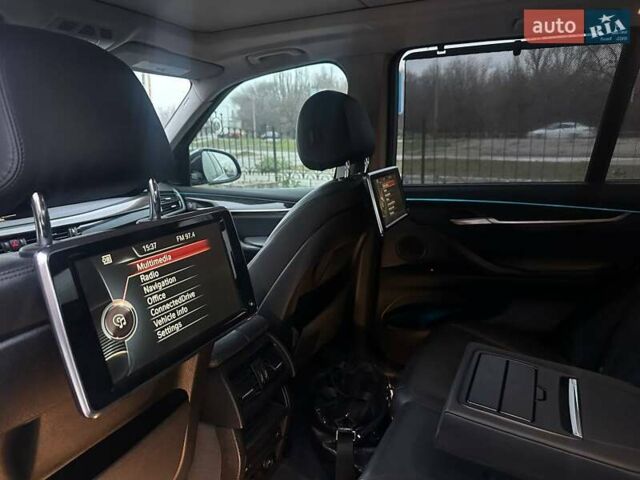 Серый БМВ Х5, объемом двигателя 2.98 л и пробегом 209 тыс. км за 19800 $, фото 16 на Automoto.ua