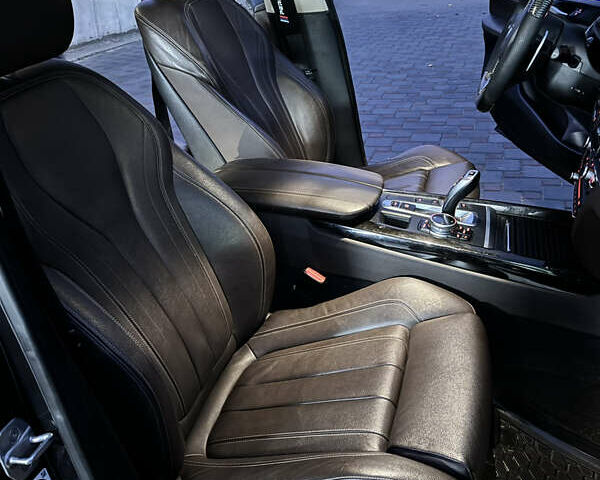 Сірий БМВ Х5, об'ємом двигуна 2 л та пробігом 198 тис. км за 29200 $, фото 10 на Automoto.ua
