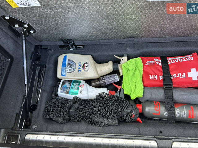 Сірий БМВ Х5, об'ємом двигуна 2 л та пробігом 136 тис. км за 31000 $, фото 20 на Automoto.ua