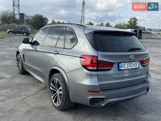 Сірий БМВ Х5, об'ємом двигуна 2.99 л та пробігом 180 тис. км за 42000 $, фото 1 на Automoto.ua