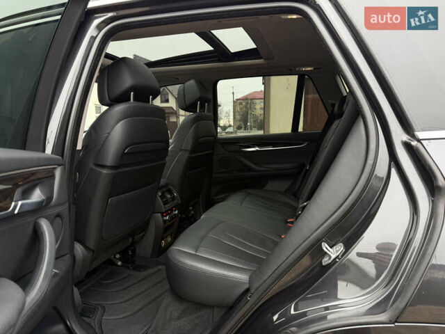 Серый БМВ Х5, объемом двигателя 3 л и пробегом 220 тыс. км за 25300 $, фото 58 на Automoto.ua