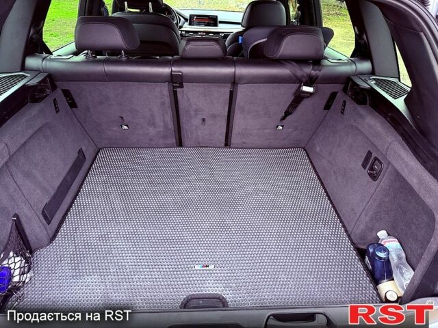 Серый БМВ Х5, объемом двигателя 3 л и пробегом 163 тыс. км за 41000 $, фото 5 на Automoto.ua