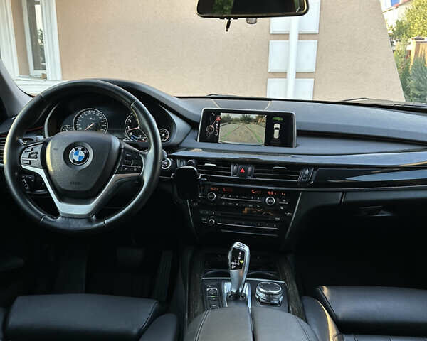 Серый БМВ Х5, объемом двигателя 2.98 л и пробегом 155 тыс. км за 25000 $, фото 26 на Automoto.ua