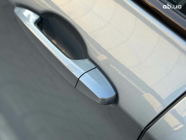 Серый БМВ Х5, объемом двигателя 2 л и пробегом 137 тыс. км за 36990 $, фото 10 на Automoto.ua
