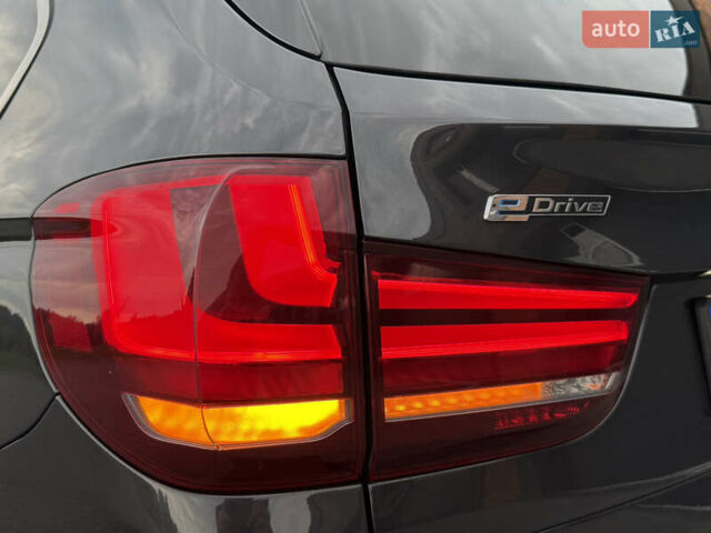 Сірий БМВ Х5, об'ємом двигуна 2 л та пробігом 124 тис. км за 32500 $, фото 10 на Automoto.ua