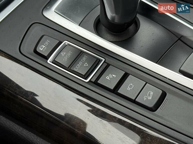 Серый БМВ Х5, объемом двигателя 3 л и пробегом 220 тыс. км за 25300 $, фото 49 на Automoto.ua