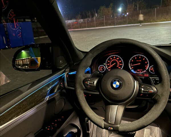 Серый БМВ Х5, объемом двигателя 2.98 л и пробегом 156 тыс. км за 30000 $, фото 16 на Automoto.ua