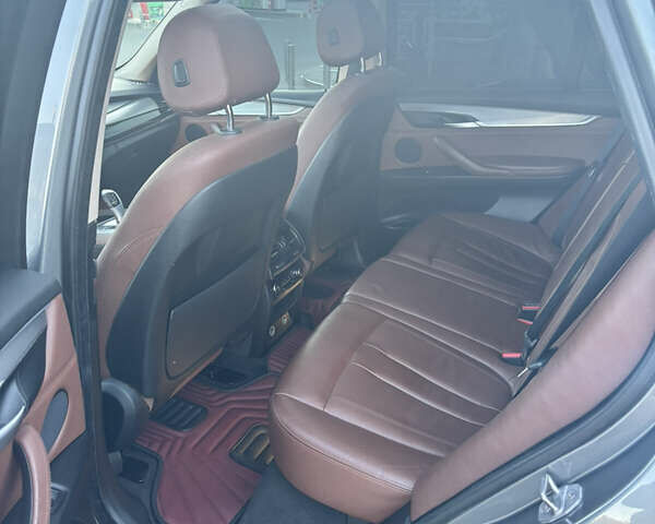 Серый БМВ Х5, объемом двигателя 2 л и пробегом 112 тыс. км за 25200 $, фото 21 на Automoto.ua