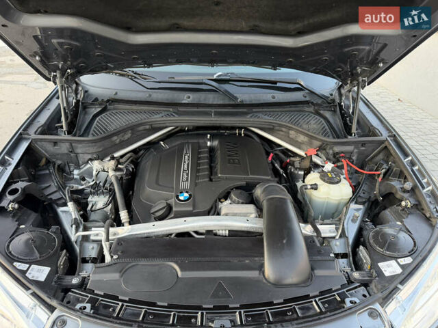 Серый БМВ Х5, объемом двигателя 2.98 л и пробегом 209 тыс. км за 19500 $, фото 13 на Automoto.ua