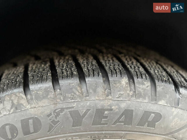 Серый БМВ Х5, объемом двигателя 3 л и пробегом 127 тыс. км за 19700 $, фото 22 на Automoto.ua