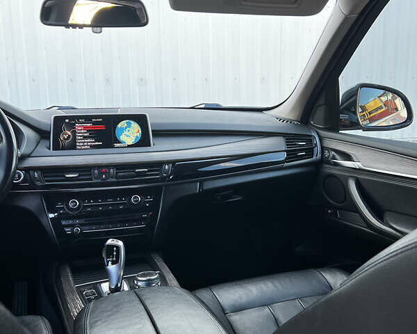 Сірий БМВ Х5, об'ємом двигуна 2.99 л та пробігом 193 тис. км за 27500 $, фото 18 на Automoto.ua