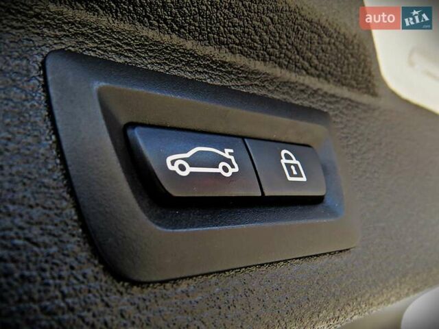 Сірий БМВ Х5, об'ємом двигуна 2 л та пробігом 160 тис. км за 27800 $, фото 21 на Automoto.ua