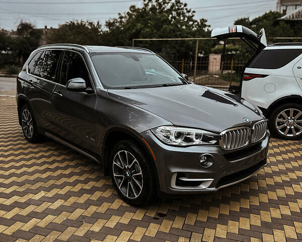Серый БМВ Х5, объемом двигателя 0 л и пробегом 228 тыс. км за 24900 $, фото 2 на Automoto.ua