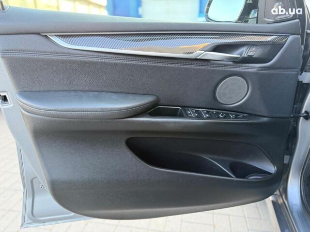 Серый БМВ Х5, объемом двигателя 2 л и пробегом 137 тыс. км за 36990 $, фото 24 на Automoto.ua