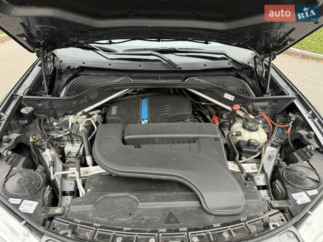 Серый БМВ Х5, объемом двигателя 2 л и пробегом 89 тыс. км за 27000 $, фото 17 на Automoto.ua