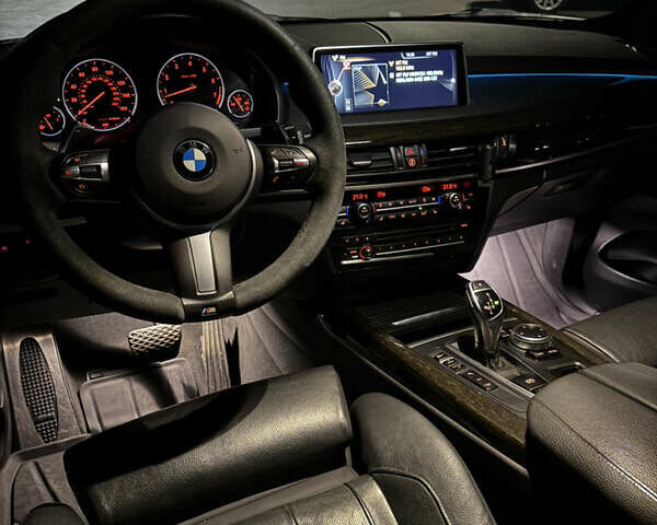 Серый БМВ Х5, объемом двигателя 2.98 л и пробегом 156 тыс. км за 30000 $, фото 15 на Automoto.ua