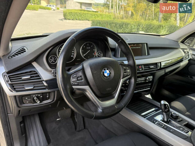 Серый БМВ Х5, объемом двигателя 3 л и пробегом 131 тыс. км за 27850 $, фото 15 на Automoto.ua