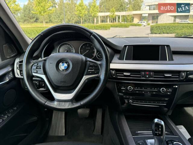 Серый БМВ Х5, объемом двигателя 2.99 л и пробегом 131 тыс. км за 28350 $, фото 31 на Automoto.ua