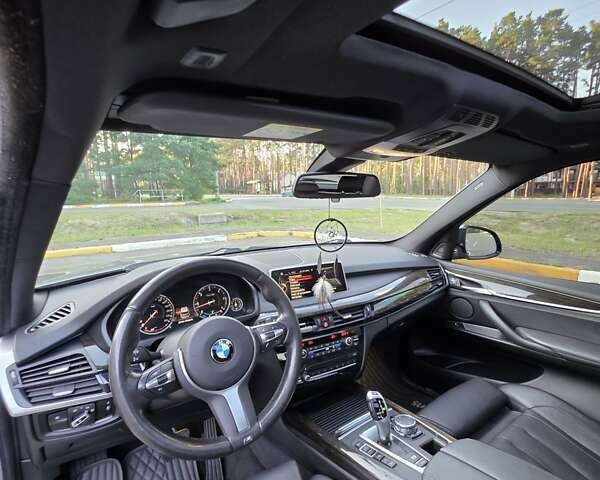 Серый БМВ Х5, объемом двигателя 3 л и пробегом 160 тыс. км за 34500 $, фото 14 на Automoto.ua