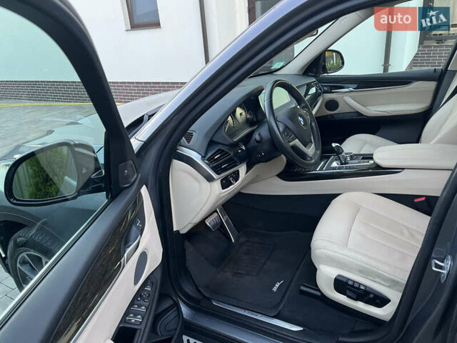 Сірий БМВ Х5, об'ємом двигуна 2.98 л та пробігом 146 тис. км за 25500 $, фото 3 на Automoto.ua