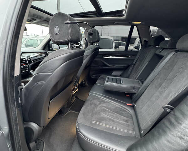 Сірий БМВ Х5, об'ємом двигуна 2 л та пробігом 161 тис. км за 23500 $, фото 21 на Automoto.ua