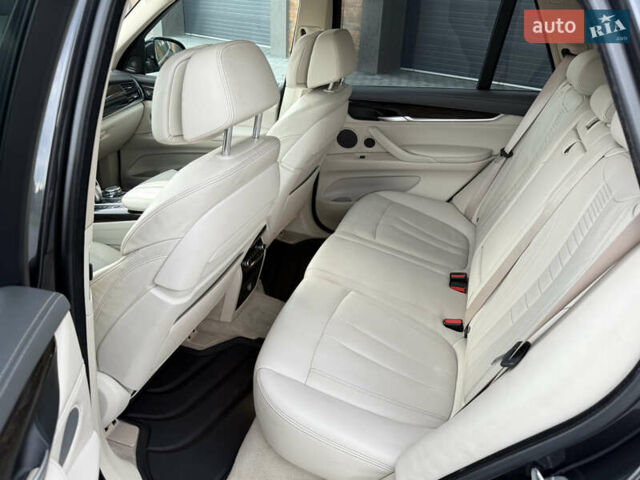 Сірий БМВ Х5, об'ємом двигуна 2 л та пробігом 124 тис. км за 32500 $, фото 37 на Automoto.ua