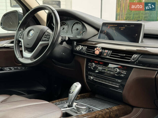 Серый БМВ Х5, объемом двигателя 3 л и пробегом 305 тыс. км за 18990 $, фото 24 на Automoto.ua