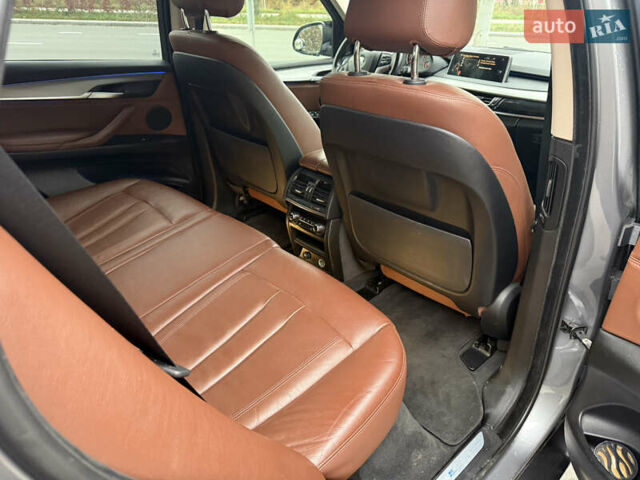 Серый БМВ Х5, объемом двигателя 2 л и пробегом 89 тыс. км за 27000 $, фото 31 на Automoto.ua